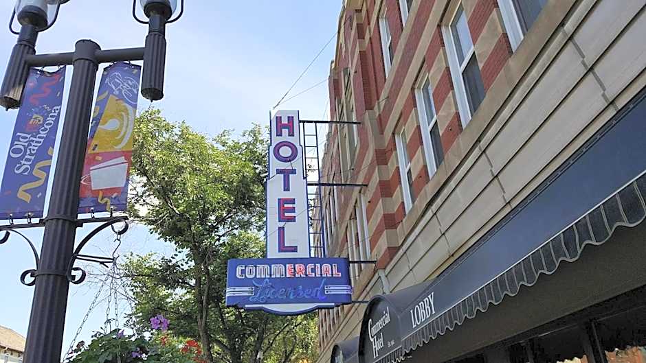 Commercial Hotel