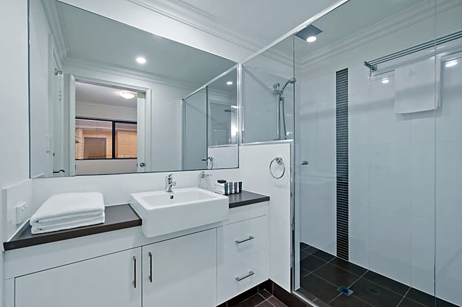 Dolphin Quay Apartments