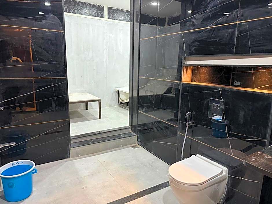 Hotel Atithi Inn Akluj