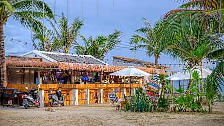 Harbor Surf Hotel