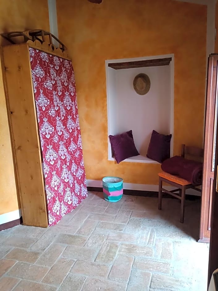 Bed and Breakfast Balli coi Lupi