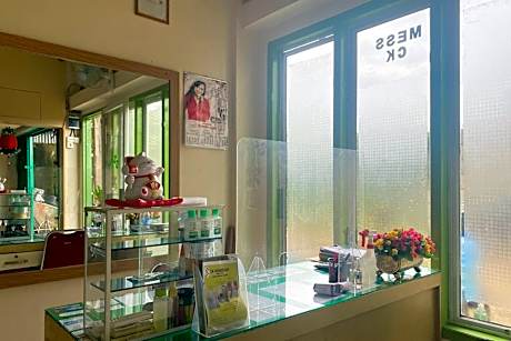 CK Homestay Syariah near Lippo Plaza Jambi Mitra RedDoorz