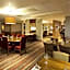 Premier Inn London Heathrow Airport T2 & T3 - Bath Road