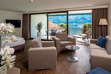 Junior Suite with Lake View - Third Floor