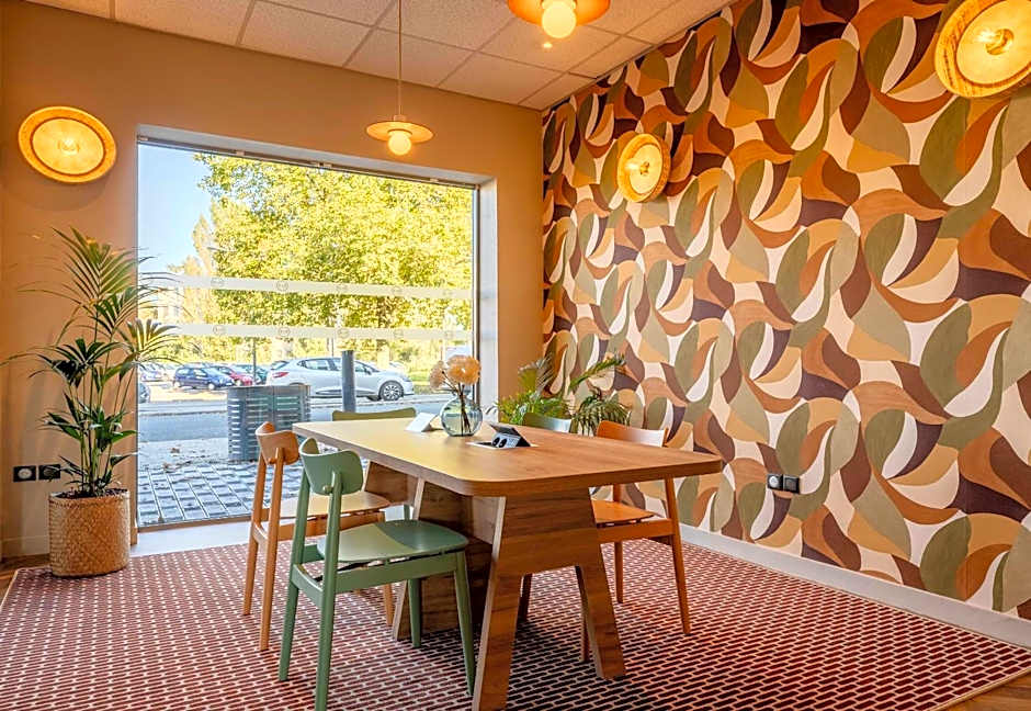 B&B HOTEL Maubeuge Gare