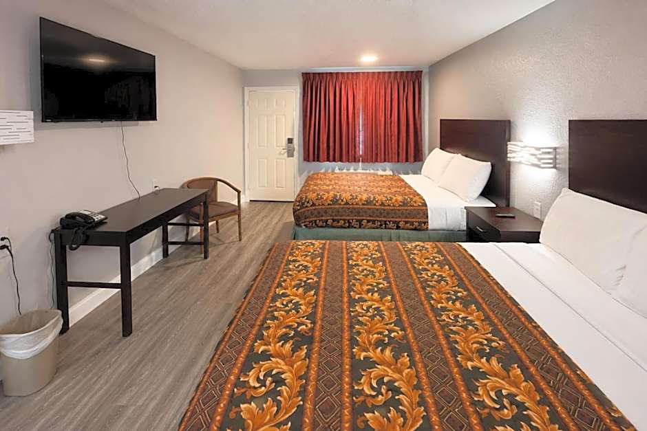 Regency Inn Three Rivers I-37