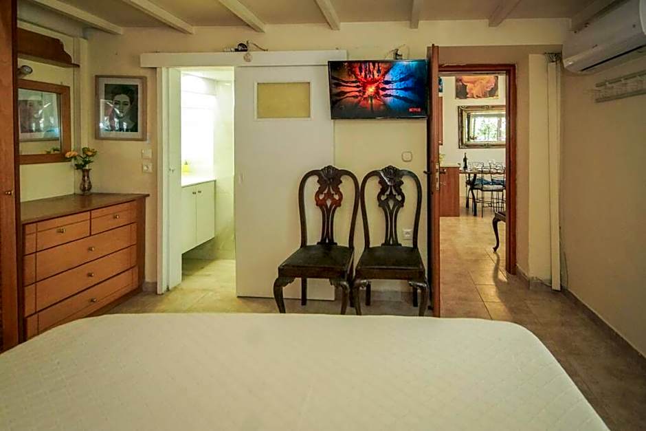 Violeta's Seaview Apartment in Rhodes