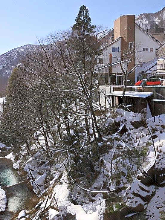 Tenjin Lodge