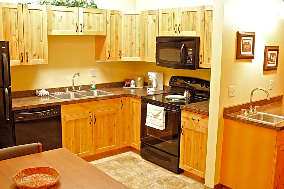 Photo 1 of 7 of Deluxe 2 Bedroom Suite