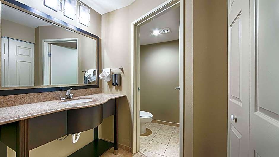 Best Western Plus Pioneer Park Inn