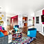 Beverly Hills Chic 2 bed 2bath with Patio and Parking 309