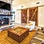 Black Fox Lodge Pigeon Forge, Tapestry Collection by Hilton