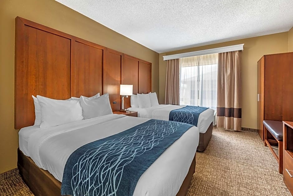 Comfort Inn & Suites El Dorado