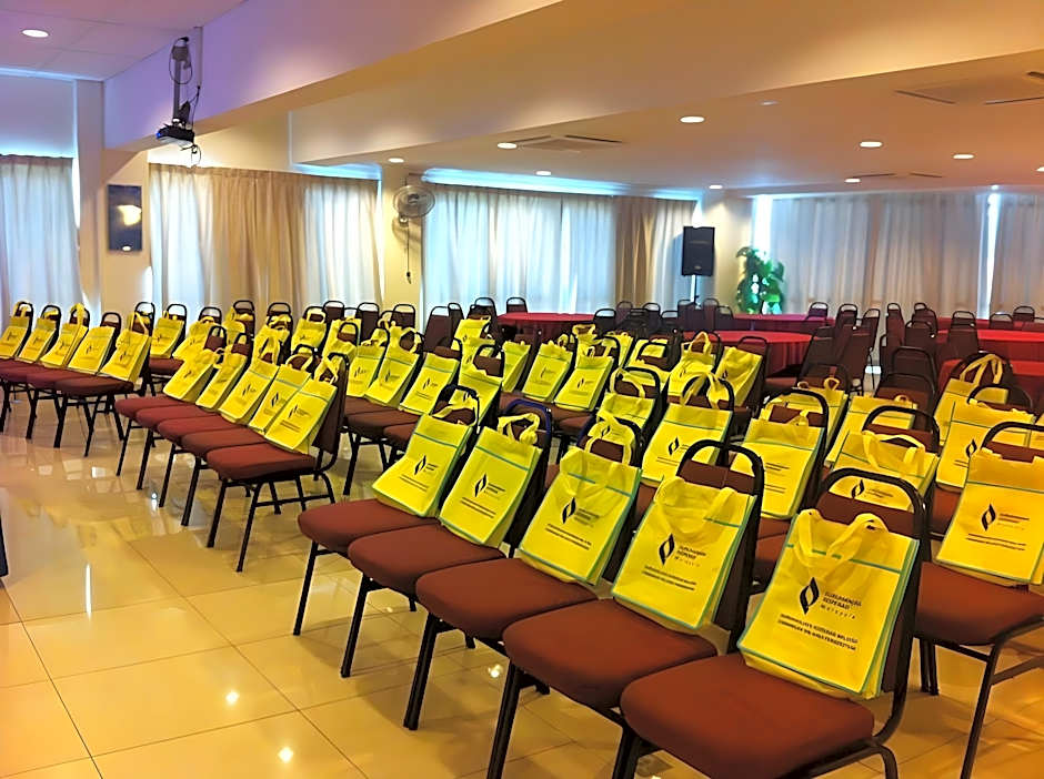 Sun Inns Hotel Pasir Penambang (KS Botanic)