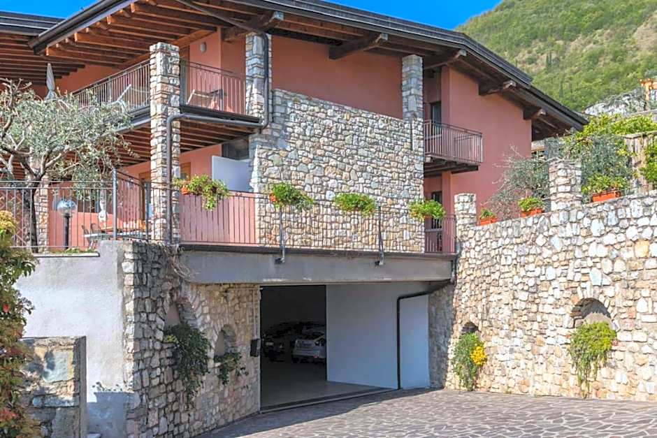 Residence Borgo Dei Limoni - Appartamenti con Garage