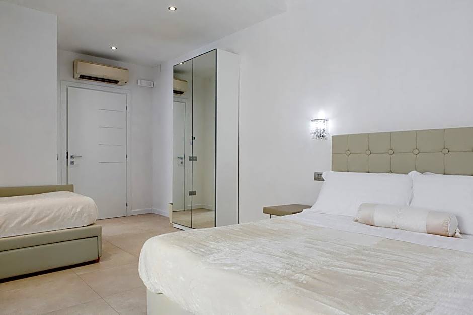 Vatican Grand Suite