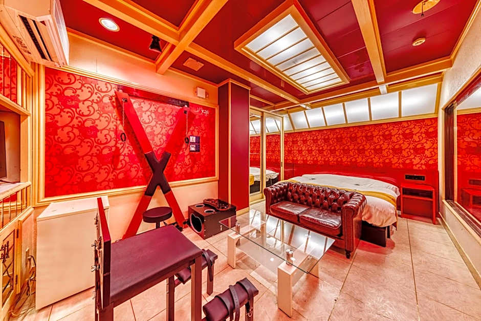 HOTEL ABnormal (Adult Only)