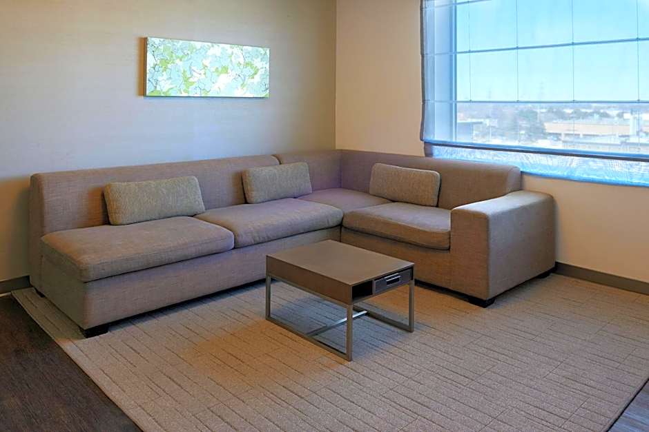 Element Vaughan Southwest