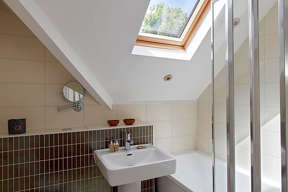 SACO Reading Castle Crescent