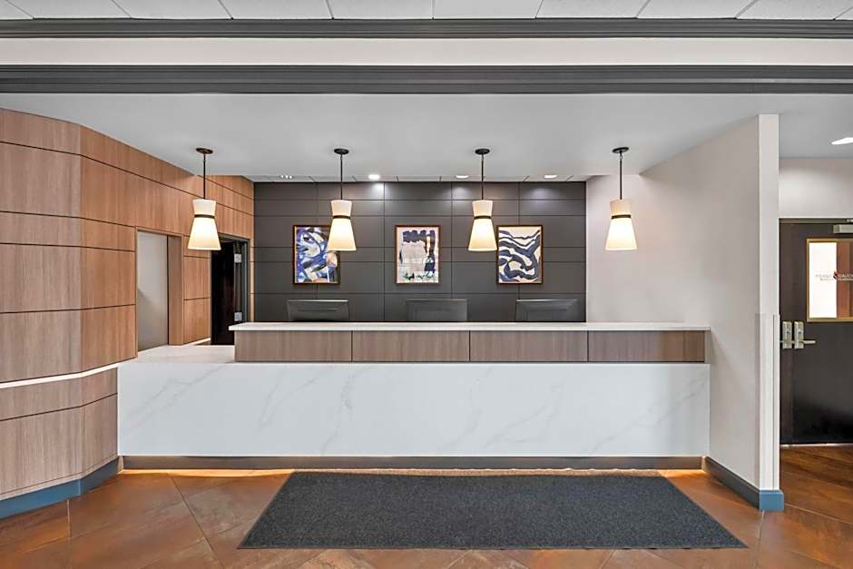 Wyndham Bloomington - Mall of America