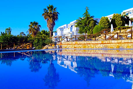 Agionissi Resort