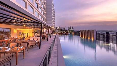 Holiday Inn New Delhi Mayur Vihar Noida By IHG