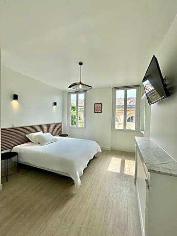 Deluxe Double Room with Shower