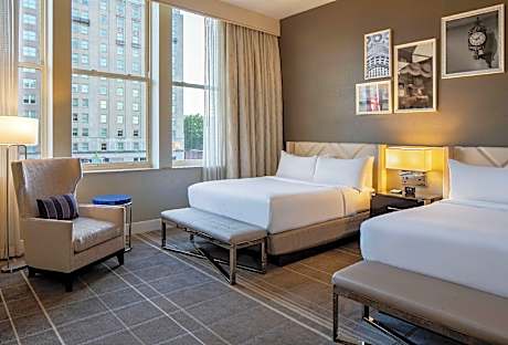 2 Queen Beds Accessible Roll In Shower