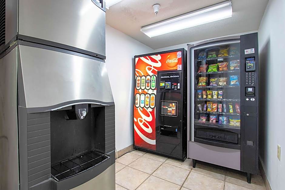 Motel 6-El Paso, TX - Southeast