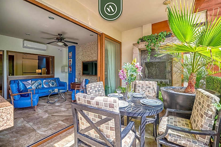 1 BR Condo - Amazing Sunsets Froom the Roof - Pool