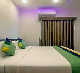 Treebo Elite Plaza, 700 Mtrs From Madikeri Fort