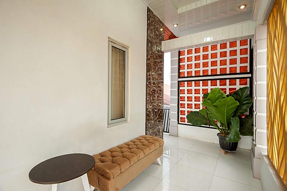 RedDoorz Syariah near RS Tentara Solok