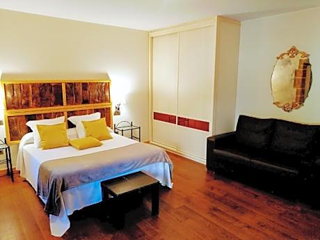 Cama de Matrimonio o Dos Camas-Baño Privado