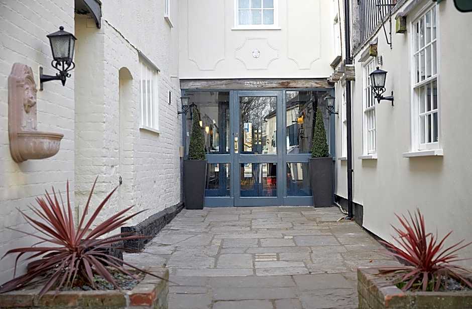 White Hart Hotel by Greene King Inns