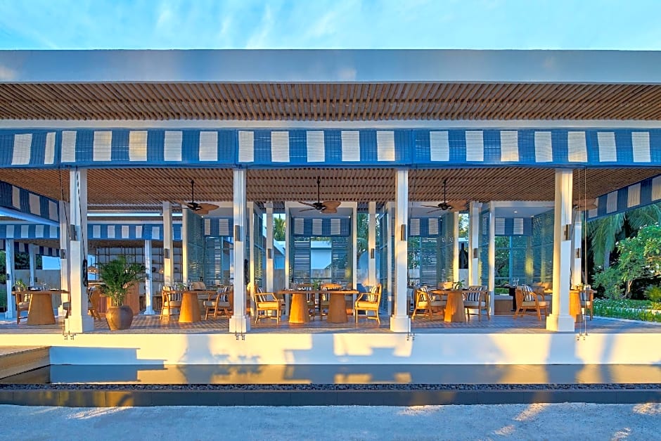 The Halcyon Private Isles Maldives, Autograph Collection