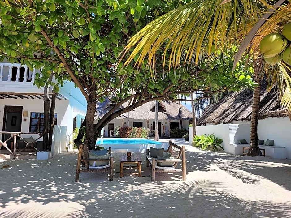 Makuti Beach Bungalows