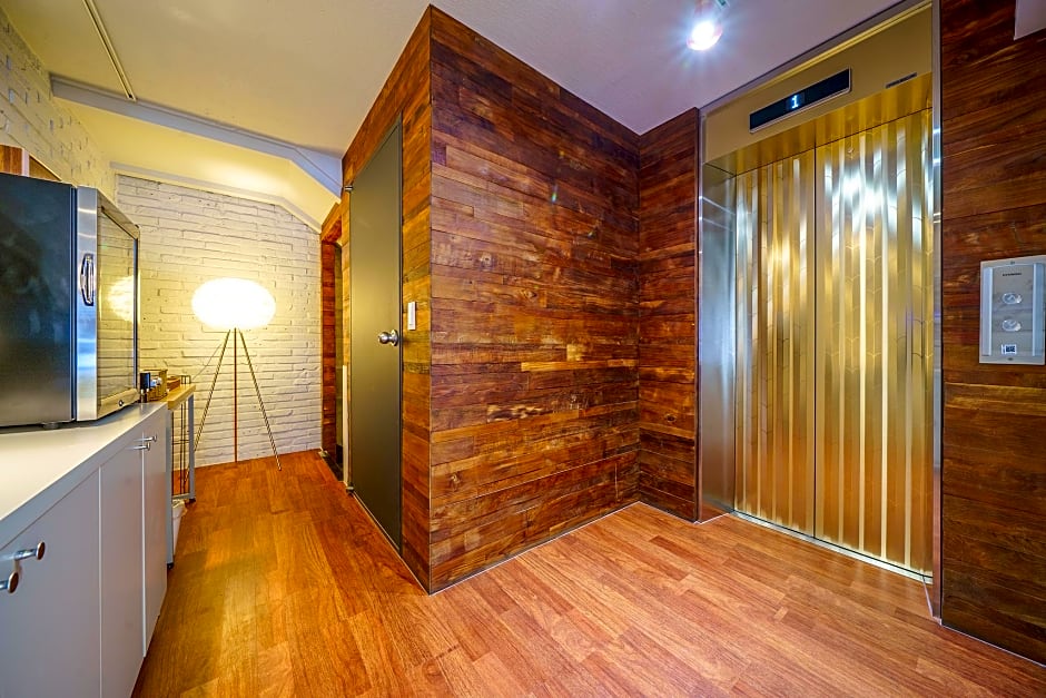 Busan Gwangalli Beach Hotel THE M