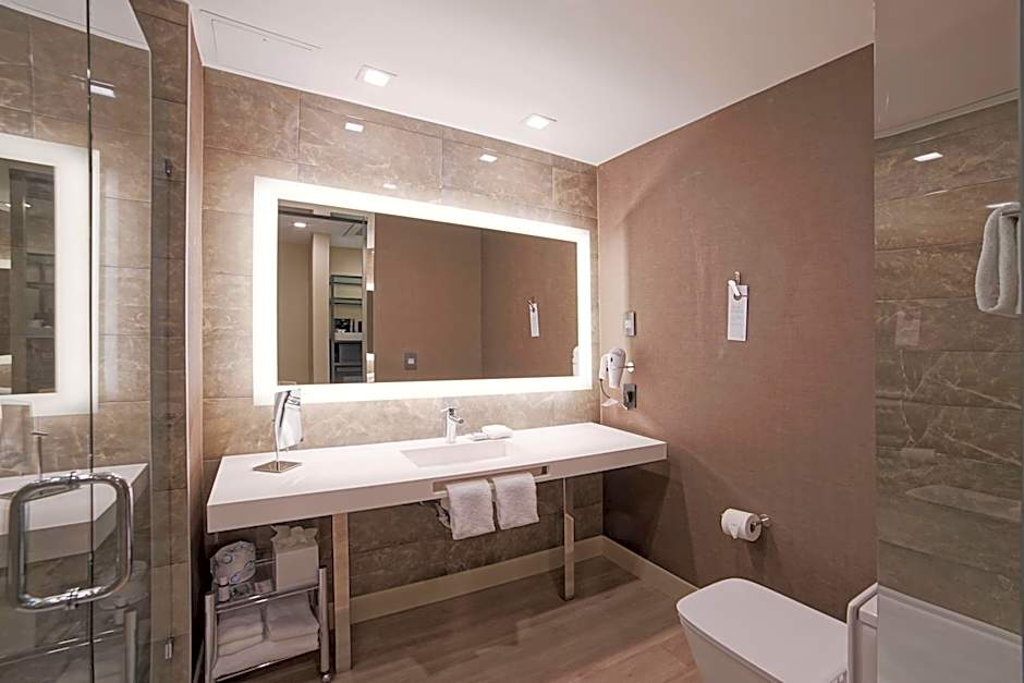 AC Hotel by Marriott Fort Lauderdale Airport