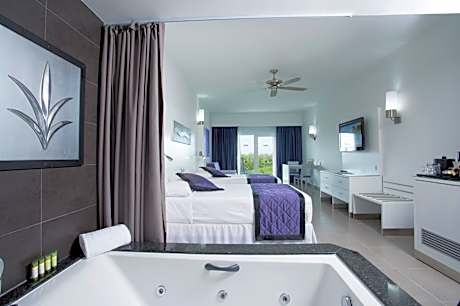 Junior Suite Tropical View