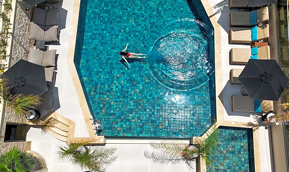 La Stella Suites