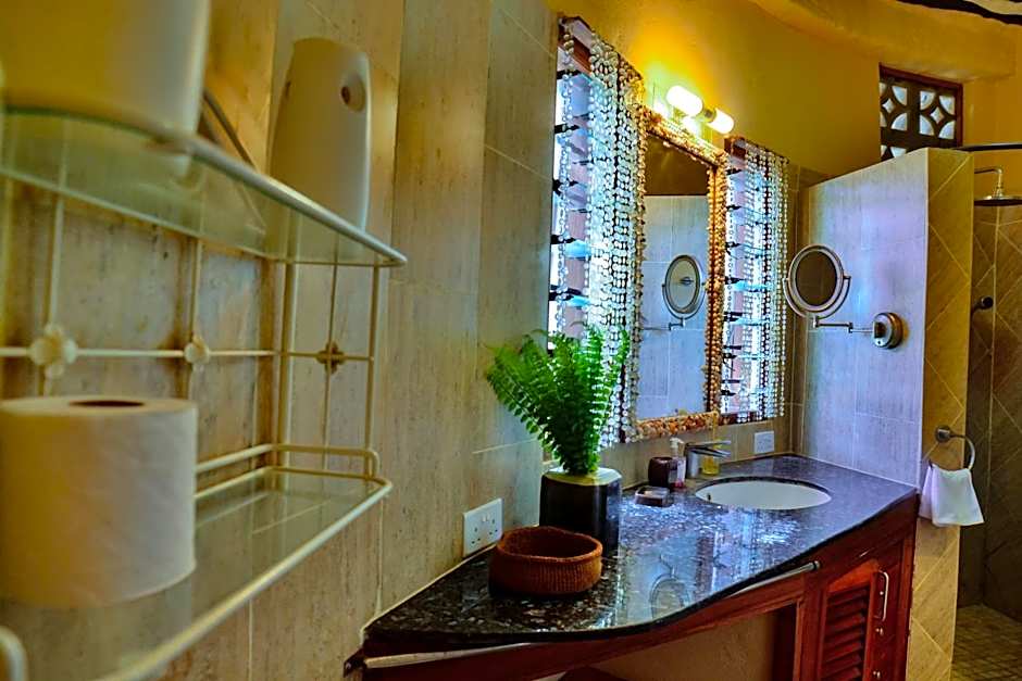 Upani in Diani with complimentary cook