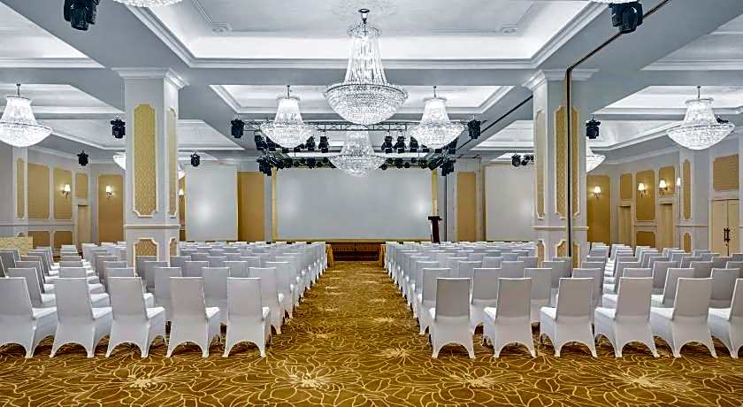 Four Points by Sheraton Lang Son