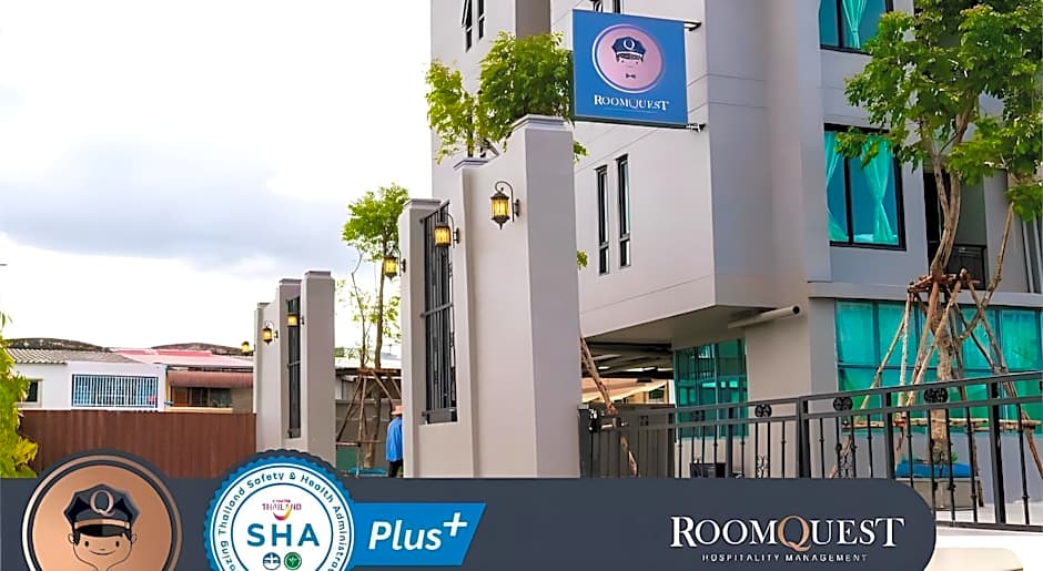 RQ Bangkok Sukhumvit 107 by Collection O