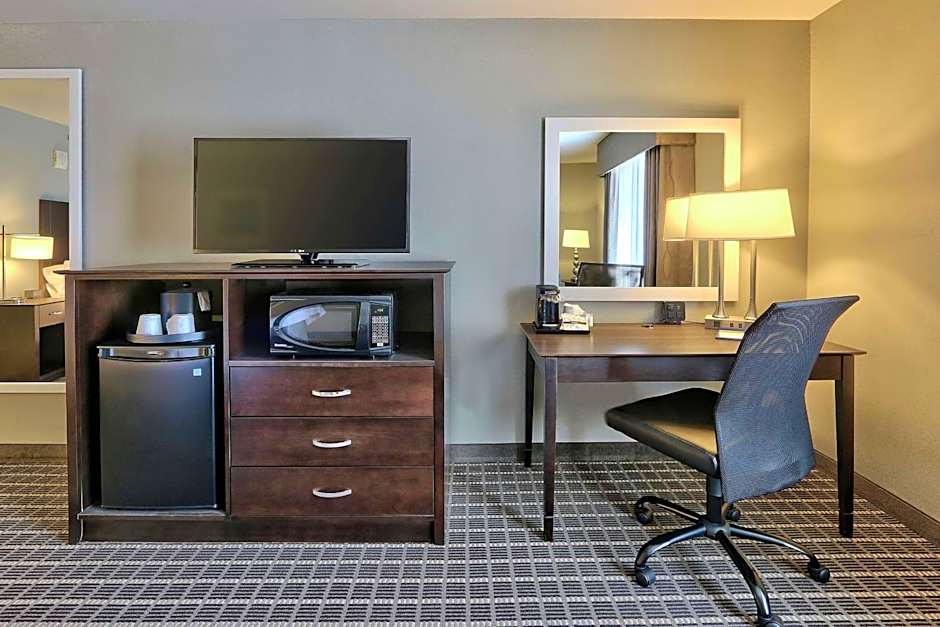 Hampton Inn By Hilton & Suites Albuquerque Airport
