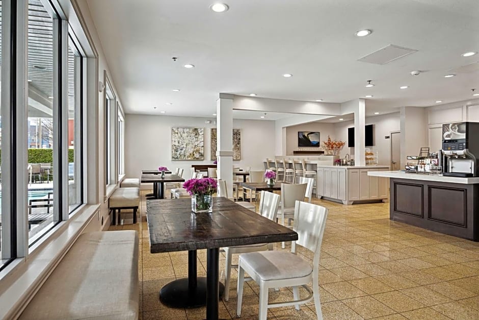 Best Western Plus Downtown Inn And Suites