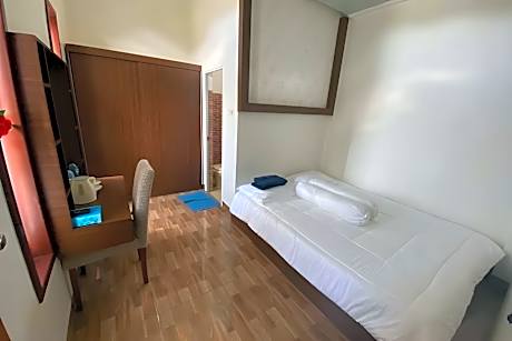 Guest House Bibong Makassar Mitra RedDoorz