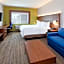 Holiday Inn Express and Suites Tulare By IHG