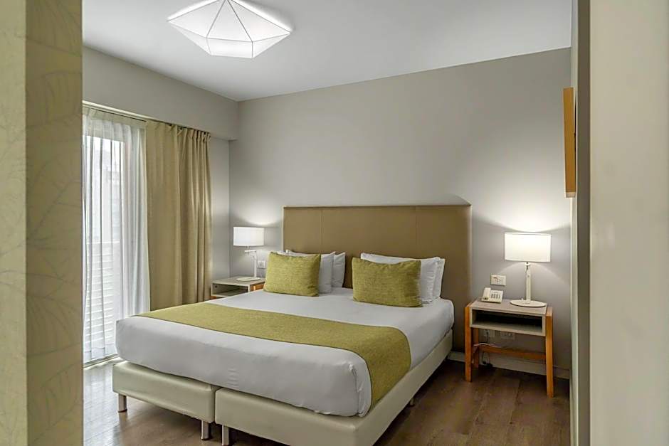 Dazzler by Wyndham Polo