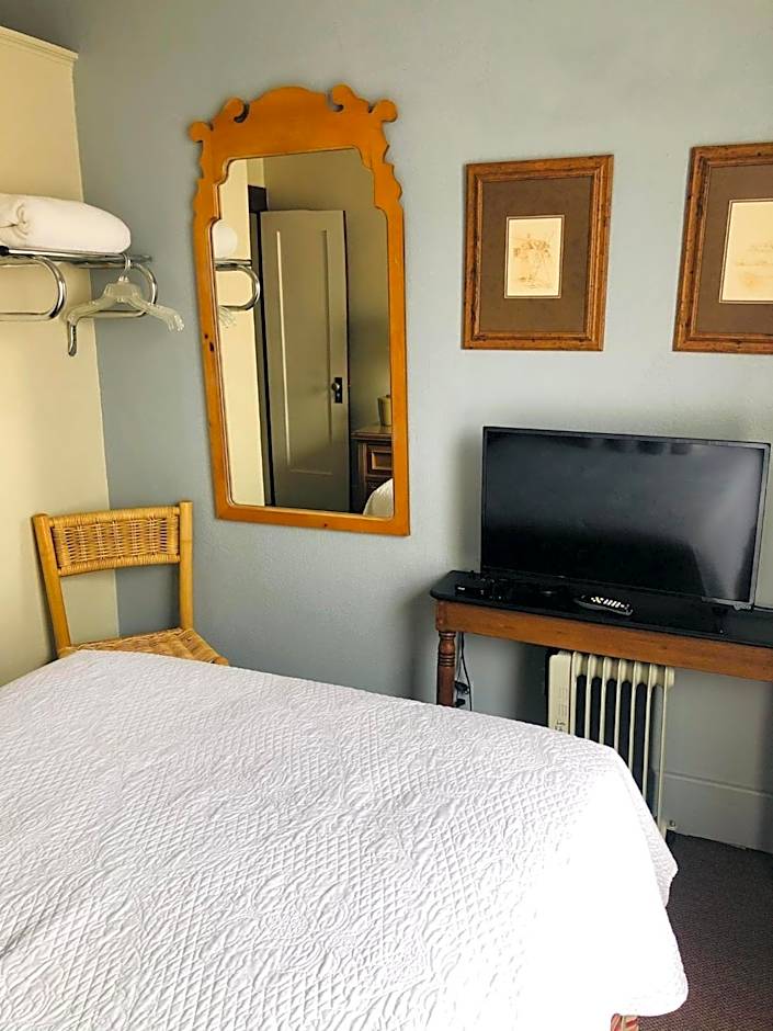 Historic Palace Hotel