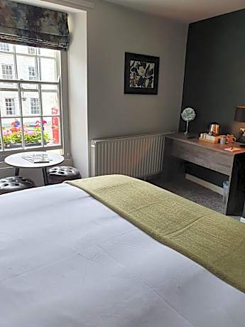 The Coach and Horses